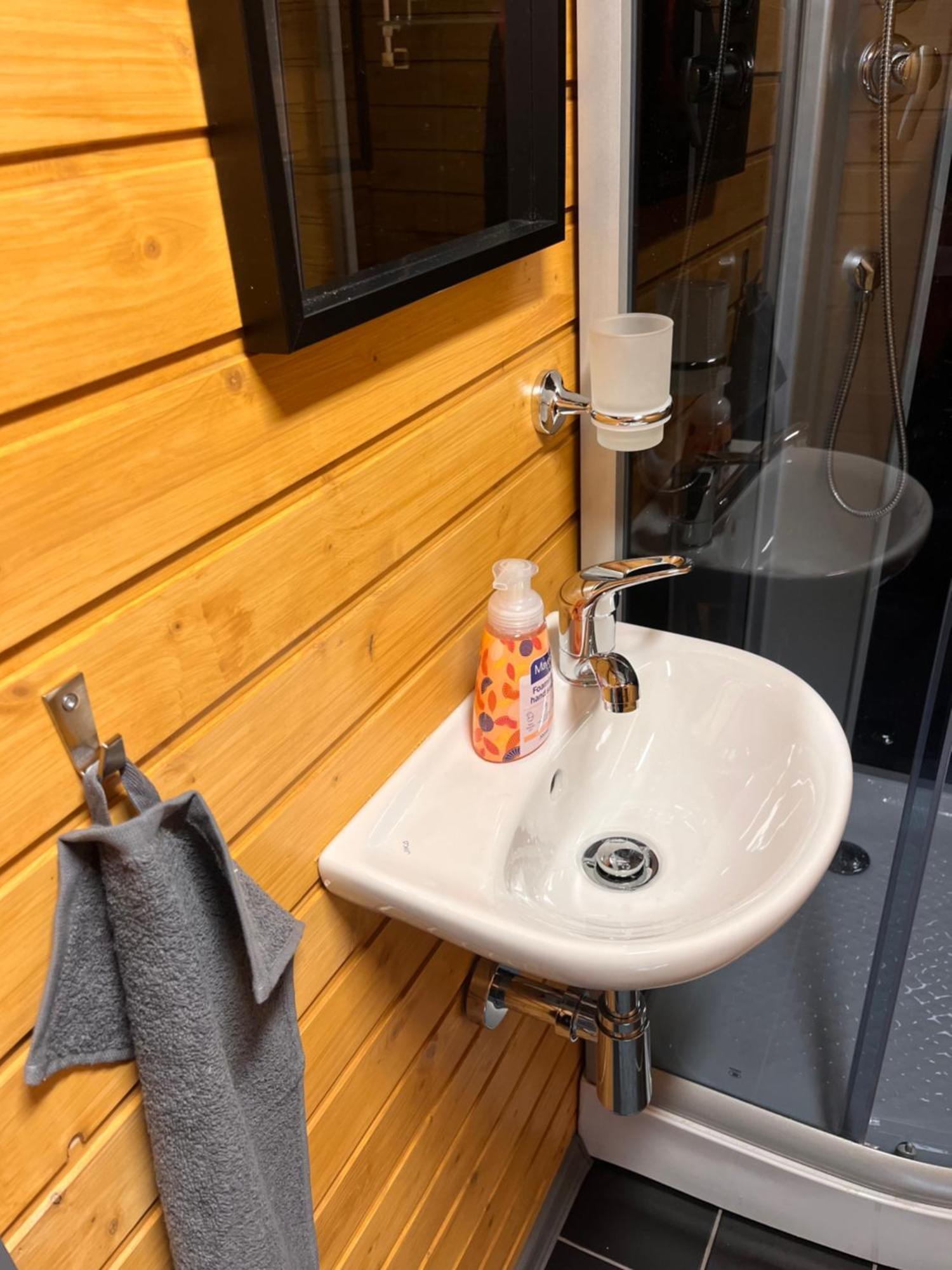 Apartment Tiny House *